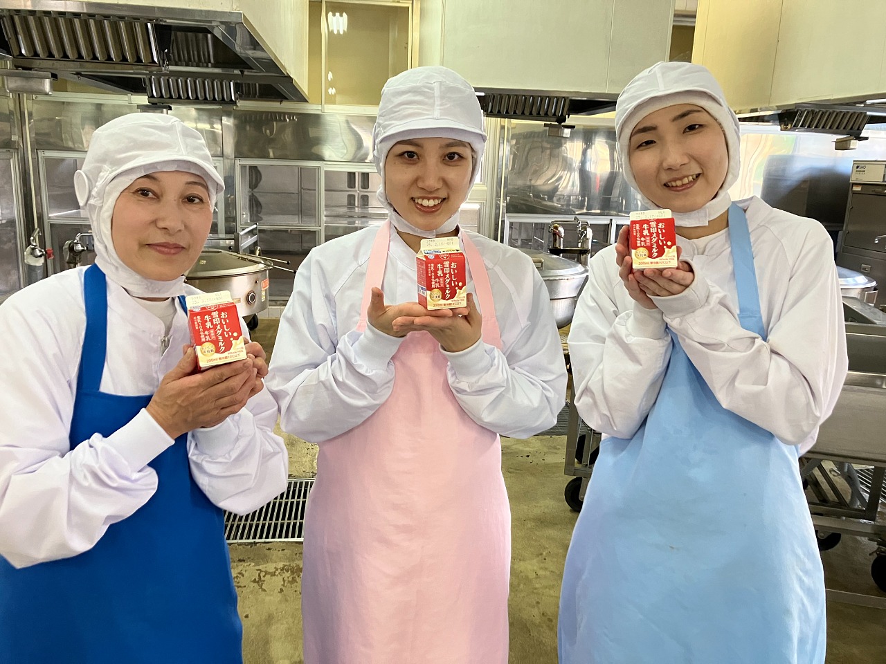学校給食（牛乳）の画像