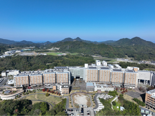 ウエスト2号館から4号館全体の画像