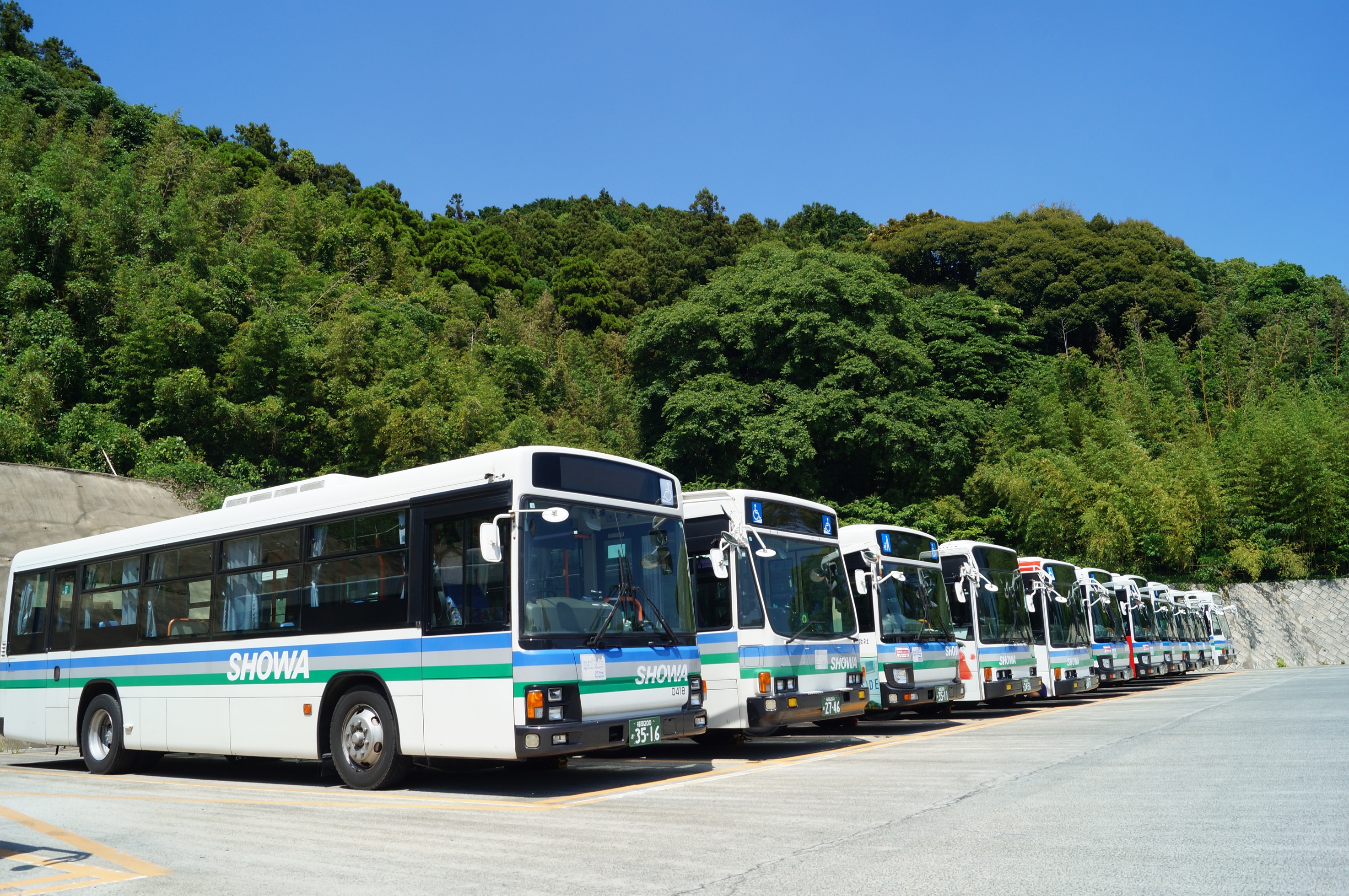 車両整列の画像